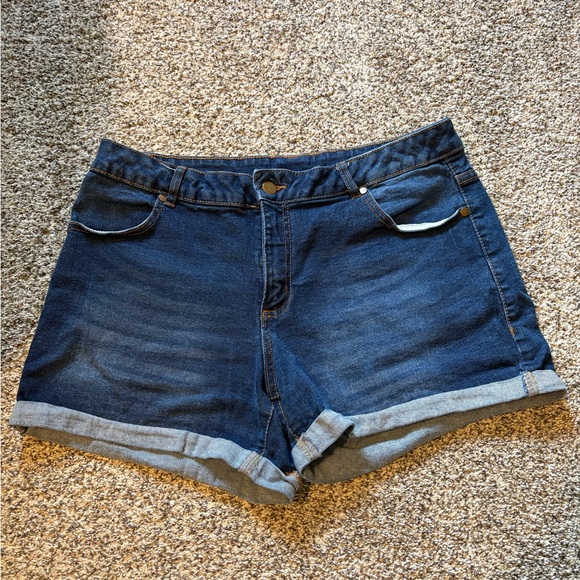 Serra size 14, Blue Jean Shorts with Rolled Hem with a little stretch - Picture 1 of 5